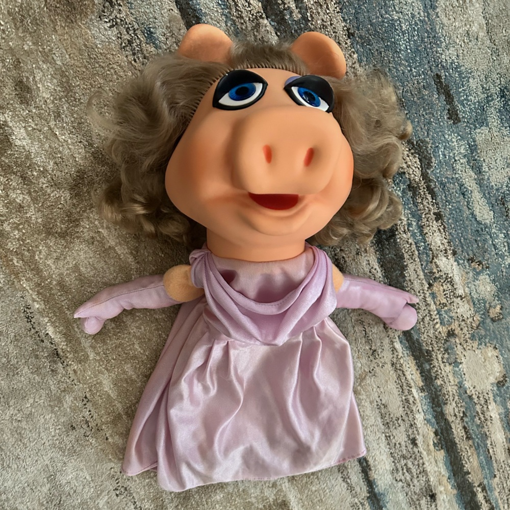 Miss Piggy puppet MUPPET